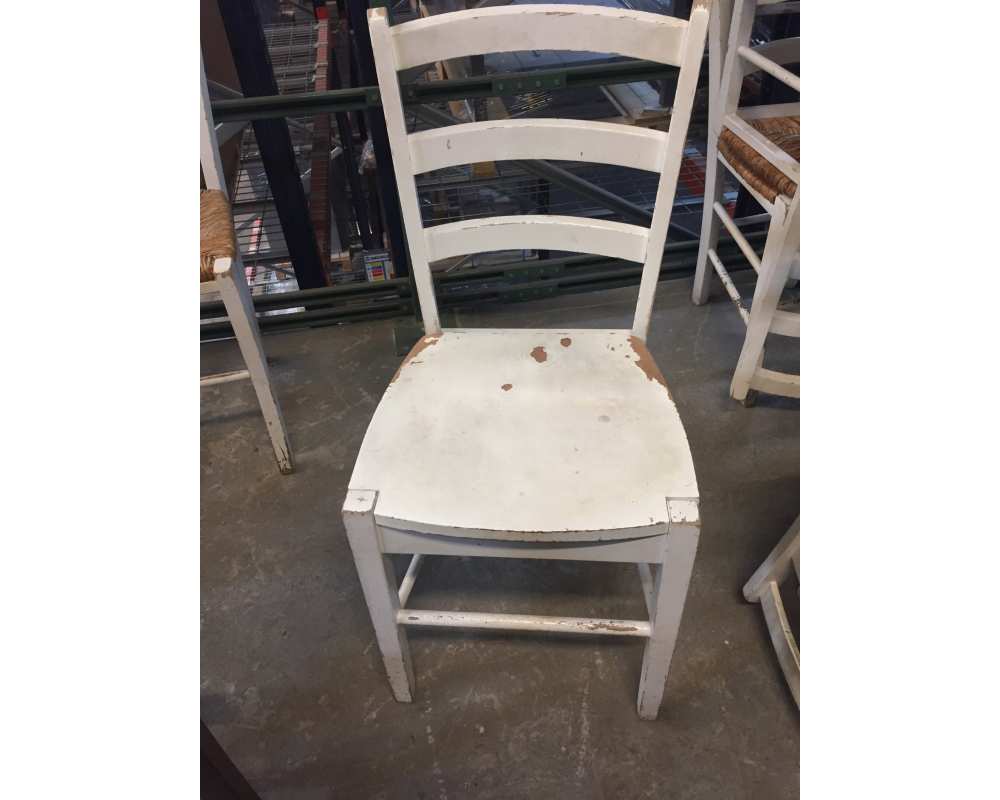 Lot de 5 chaises en bois blanc occasion