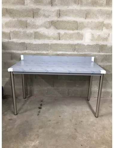 Table inox adosse sans étagère basse déclassé